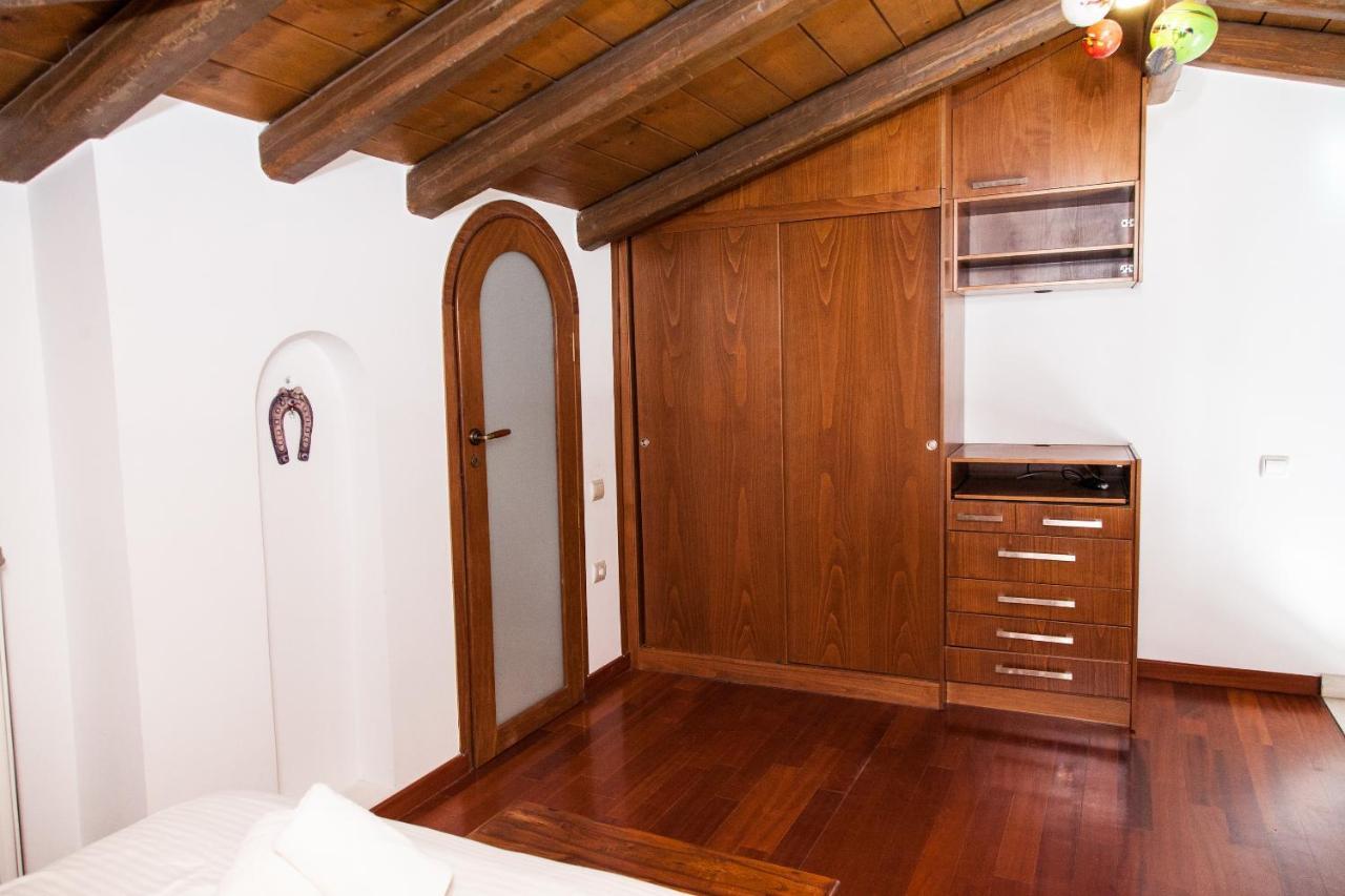 Апартаменти Unique Apt W/ Veranda Walking Distance To Sites Афіни Екстер'єр фото